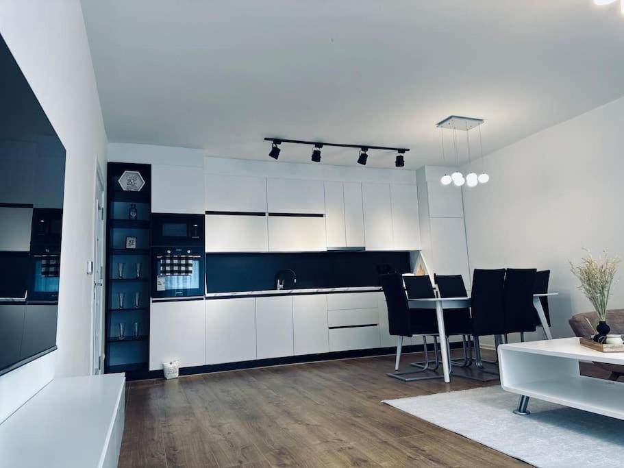 Priam Apartment 普里什蒂纳 外观 照片